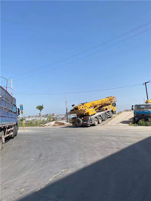 岳麓区25吨吊车的租赁价格大概是多少？