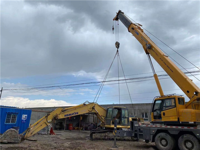 岳麓区25吨吊车的工作半径是多少？