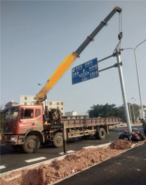 岳麓区设备吊装租赁吊车要用多大吊车